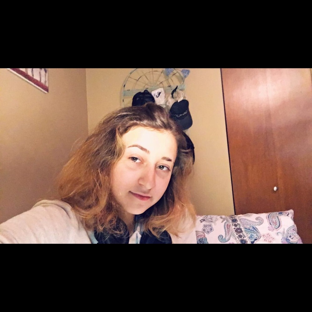 Meet your Posher, Ariella